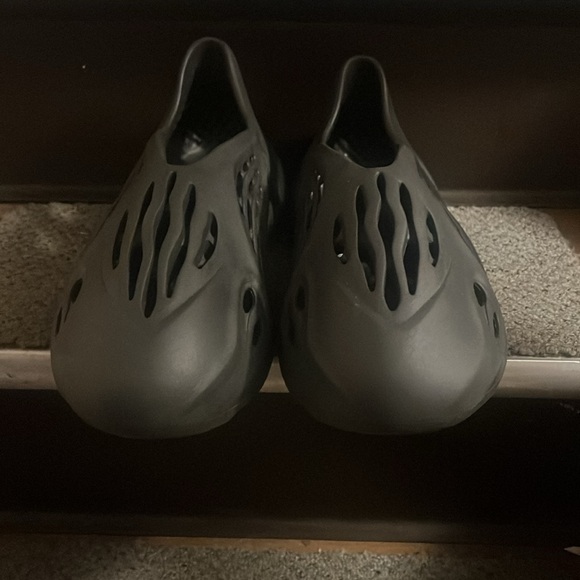 Yeezy Foam RNR-Size 15-barely worn, only indoors. No box. Great condition-NEW! - Picture 3 of 3
